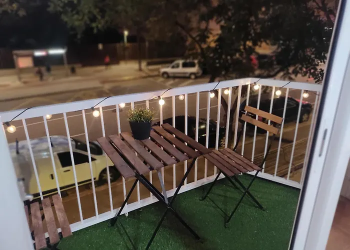 Piso Exterior Completo A 20 \' De Barcelona.
