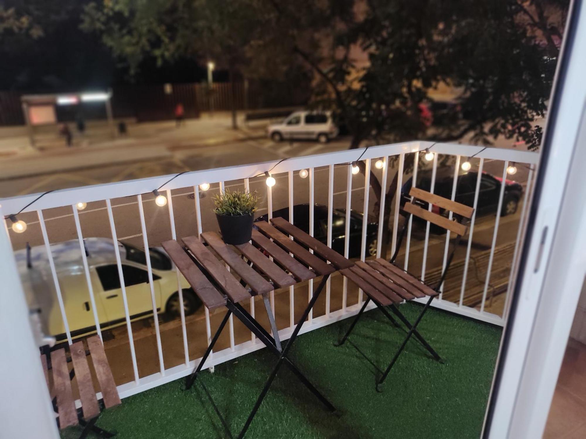 Piso Exterior Completo A 20 ' De Barcelona. Apartment *