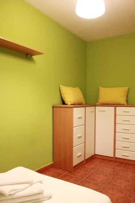 Piso Exterior Completo A 20 ' De Barcelona. Apartment